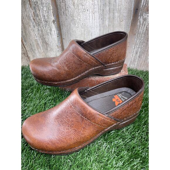 Dansko Shoes - Dansko XP Professional Clogs Brown Tooled Floral Leather Clogs EU38 Women's 7.5
